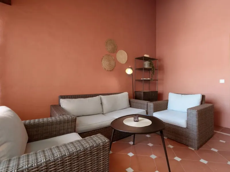 **This property has a tourist license and can be transfered to a new owner, if required.**