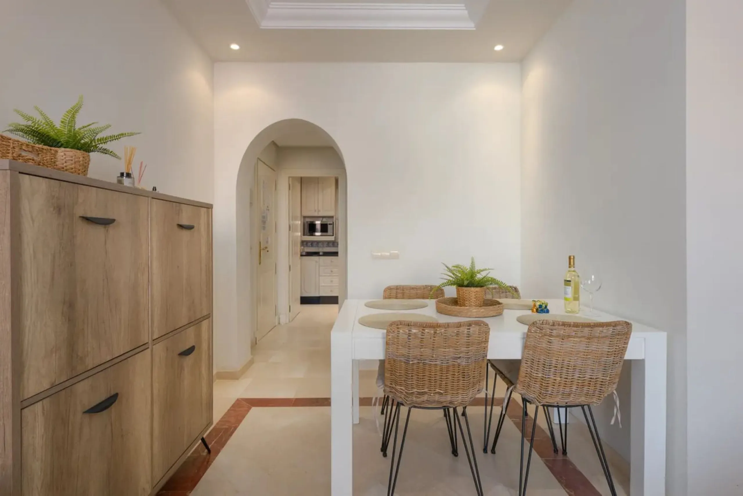 **This property has a tourist license and can be transfered to a new owner, if required.**