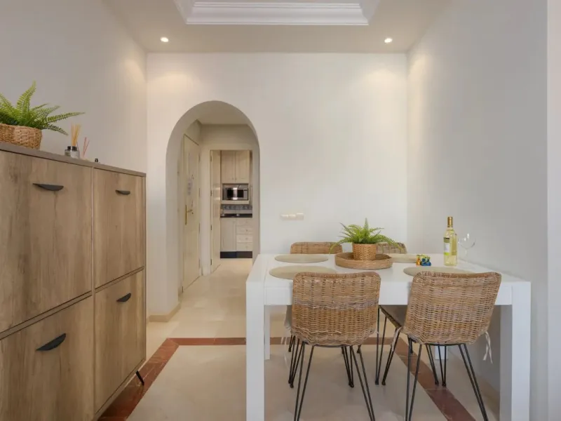 **This property has a tourist license and can be transfered to a new owner, if required.**