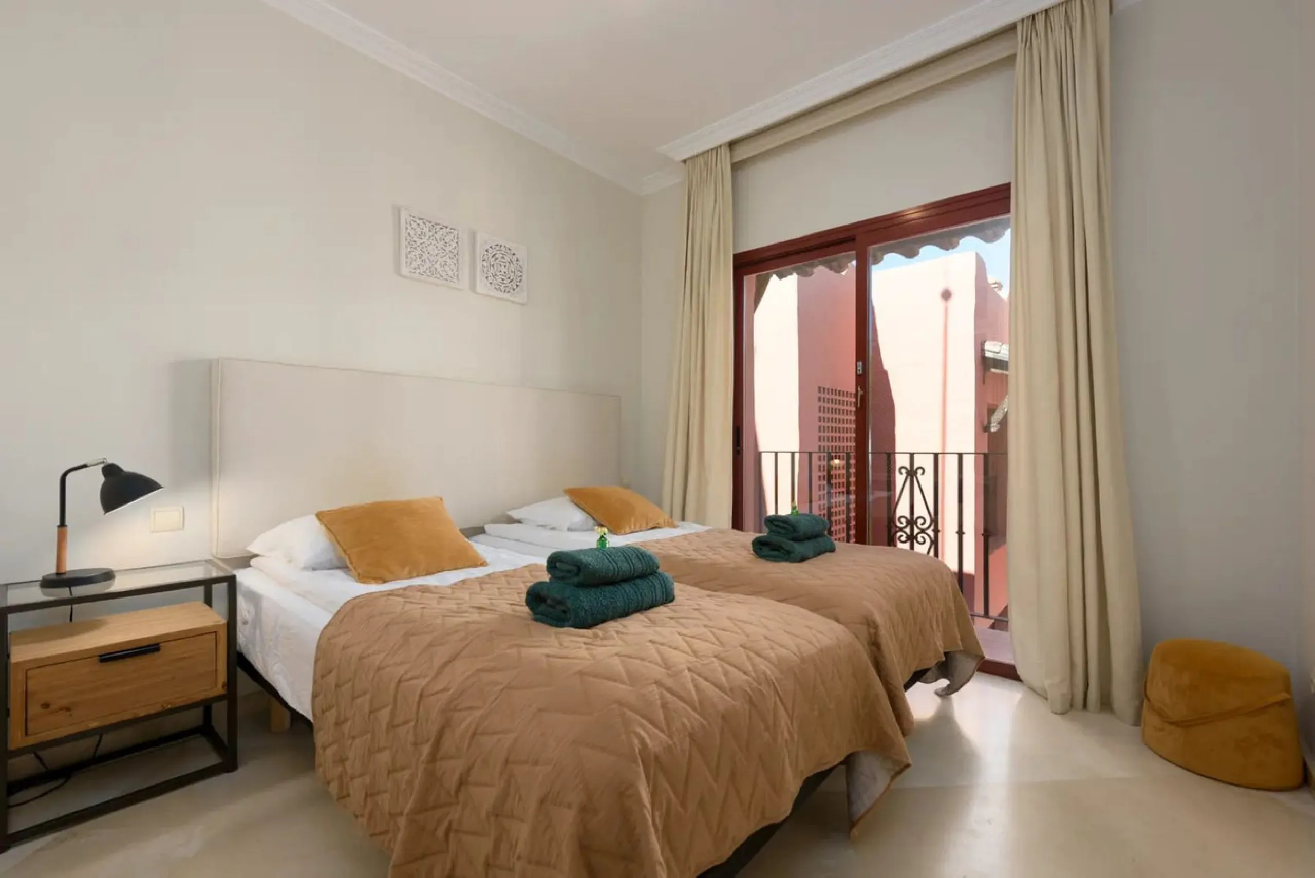 **This property has a tourist license and can be transfered to a new owner, if required.**