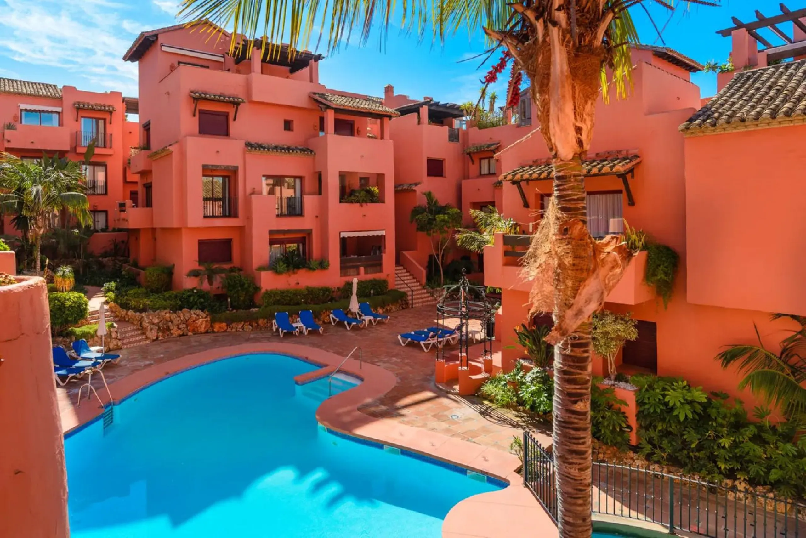 **This property has a tourist license and can be transfered to a new owner, if required.**
