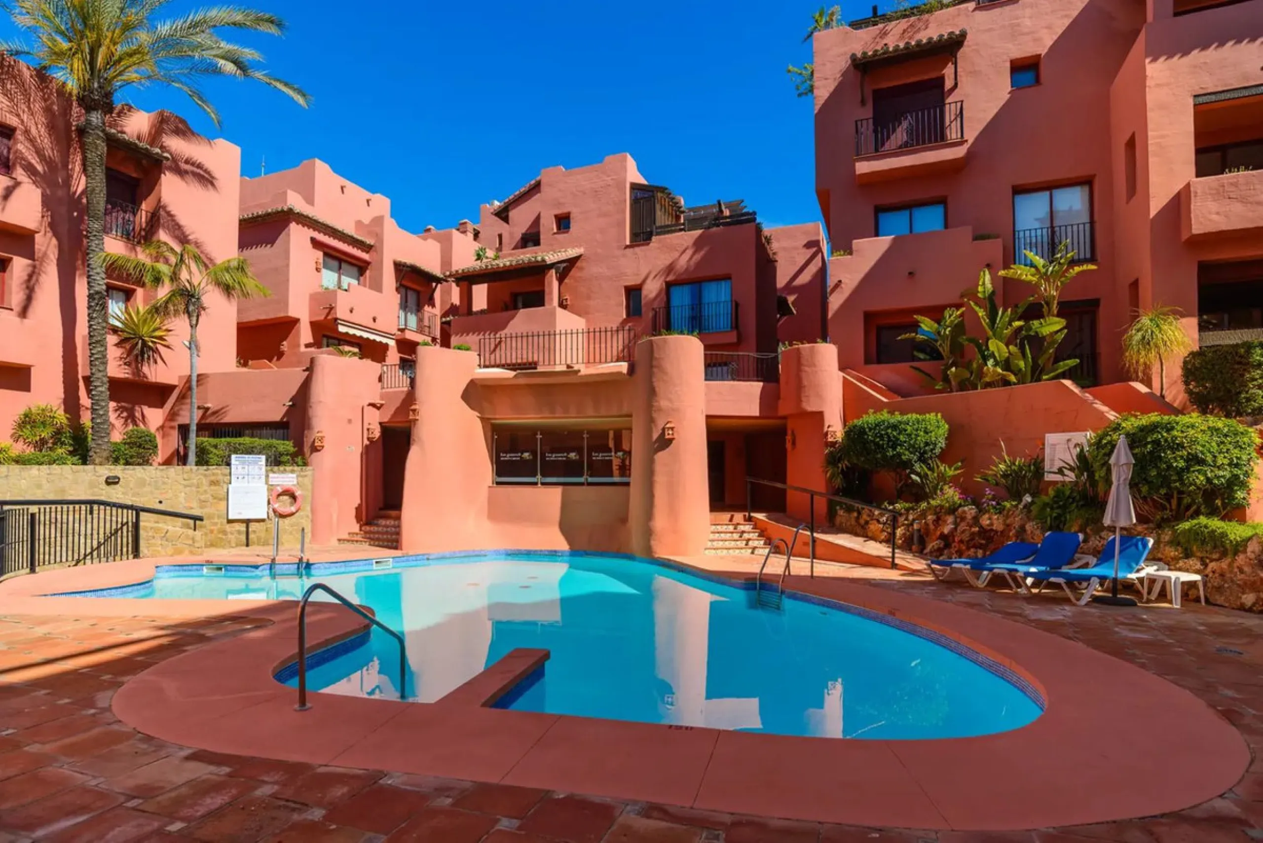 **This property has a tourist license and can be transfered to a new owner, if required.**