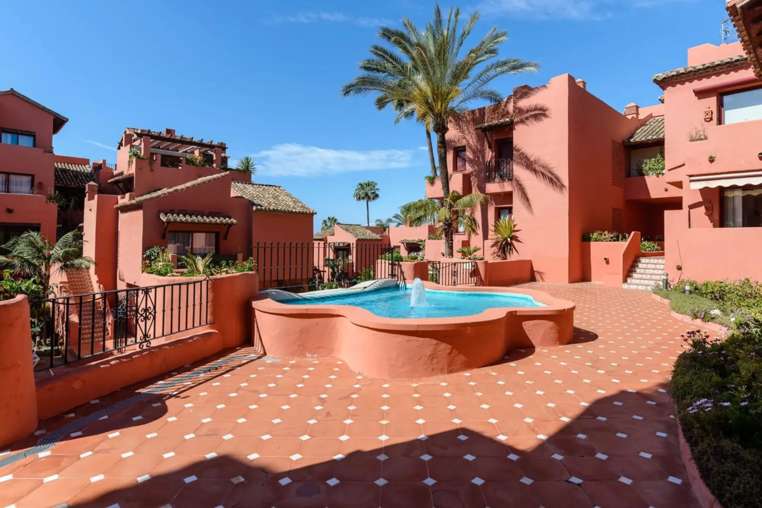 **This property has a tourist license and can be transfered to a new owner, if required.**
