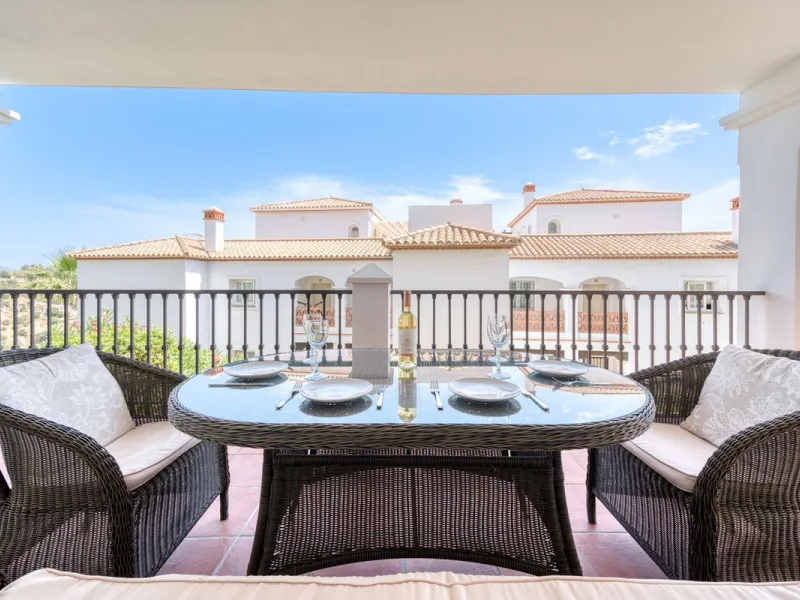 Two Bedroom Apartment with Panoramic Views | Calahonda, Mijas Costa