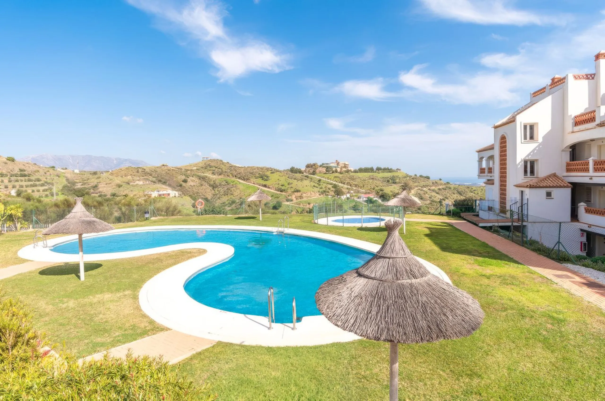 Two Bedroom Apartment with Panoramic Views | Calahonda, Mijas Costa