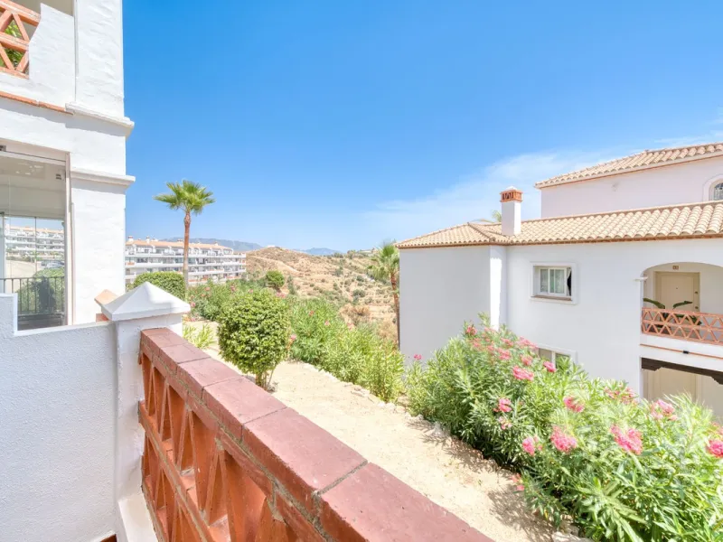 Two Bedroom Apartment with Panoramic Views | Calahonda, Mijas Costa