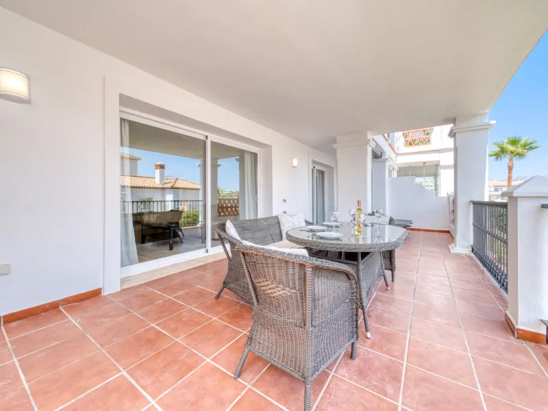 Two Bedroom Apartment with Panoramic Views | Calahonda, Mijas Costa