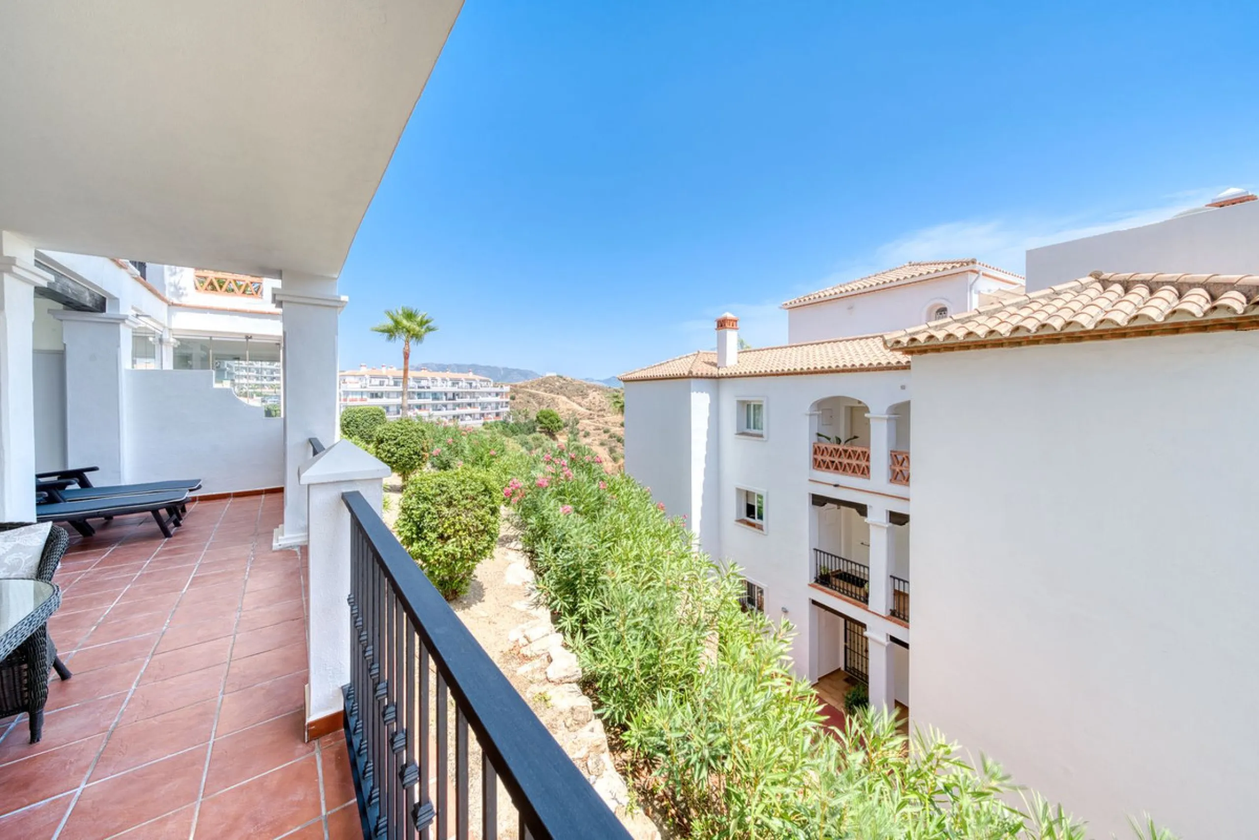 Two Bedroom Apartment with Panoramic Views | Calahonda, Mijas Costa
