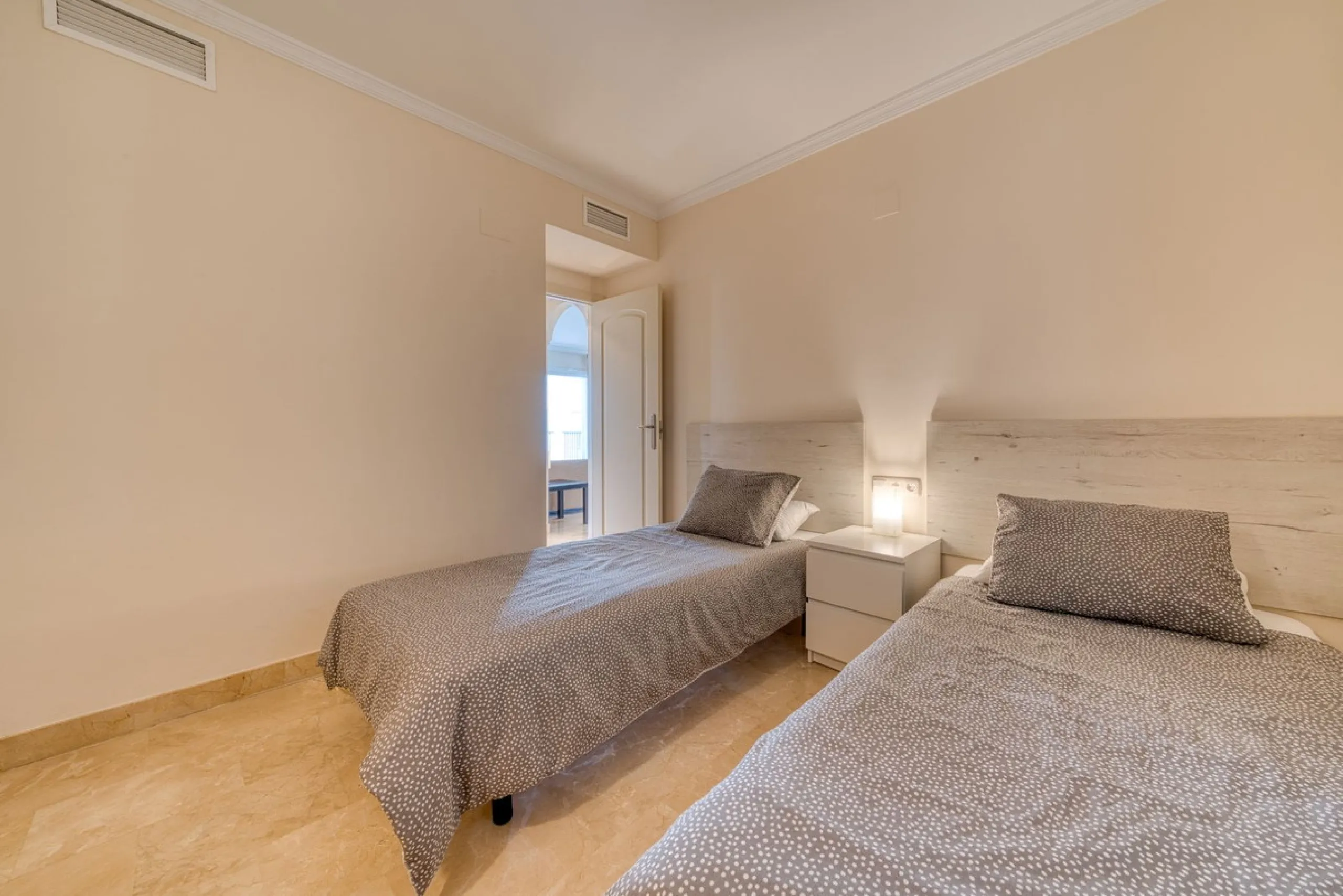 Two Bedroom Apartment with Panoramic Views | Calahonda, Mijas Costa