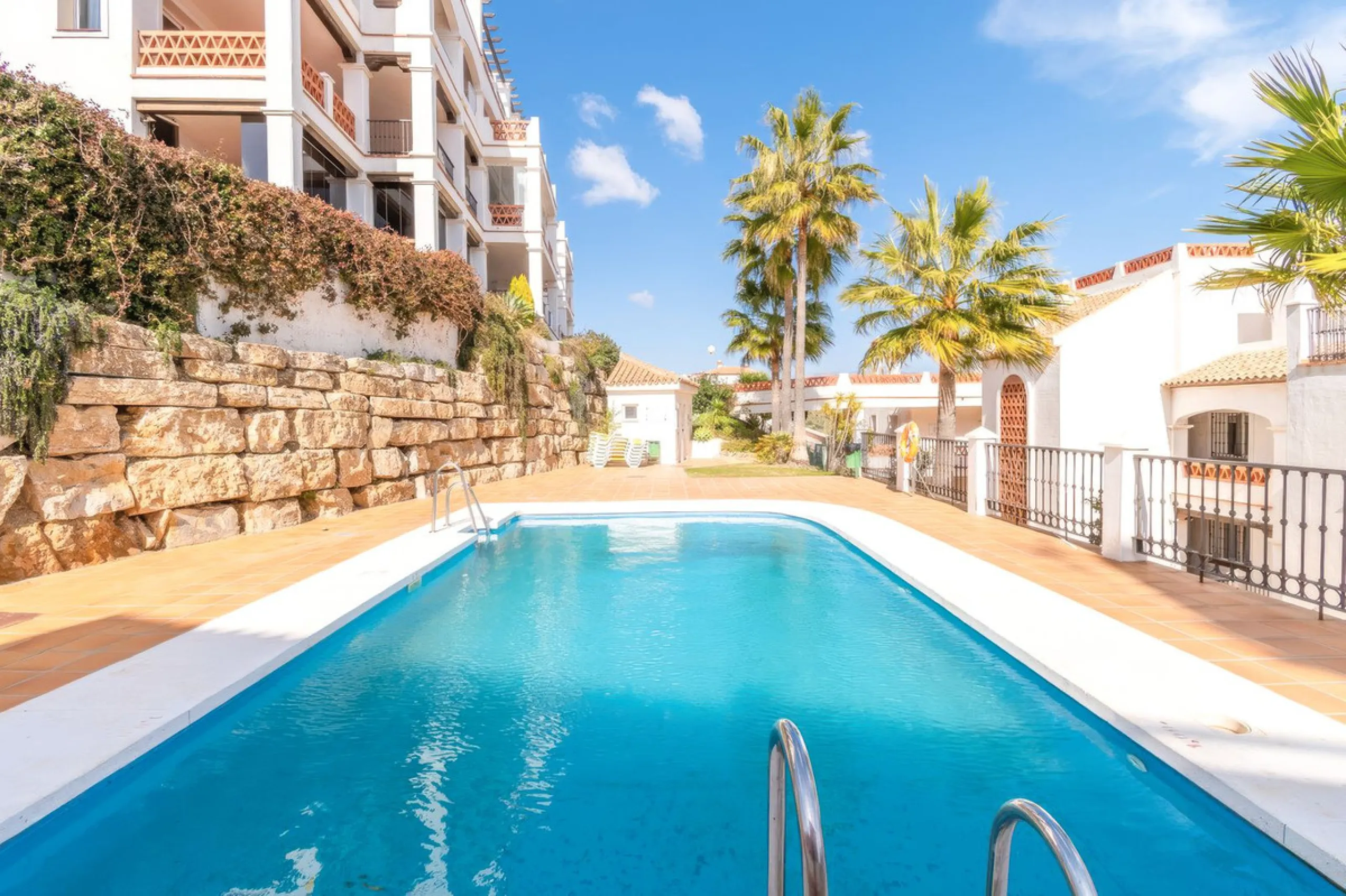 Two Bedroom Apartment with Panoramic Views | Calahonda, Mijas Costa