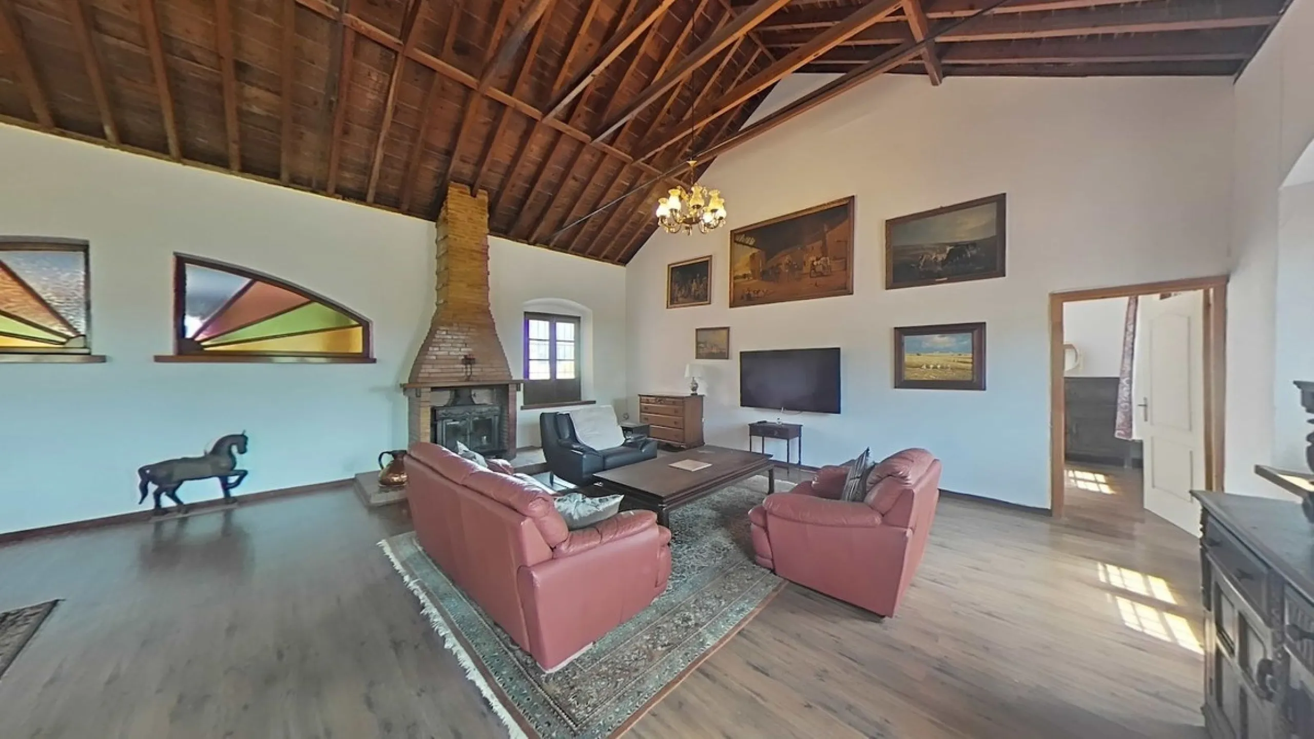 This historic property is a large renovated old Mill, previously a working flour mill for the Larios family until approximately 60 years ago named Molino San Jose. The villa has three bedrooms, three bathrooms, two lounges and two car parking spaces. Ther