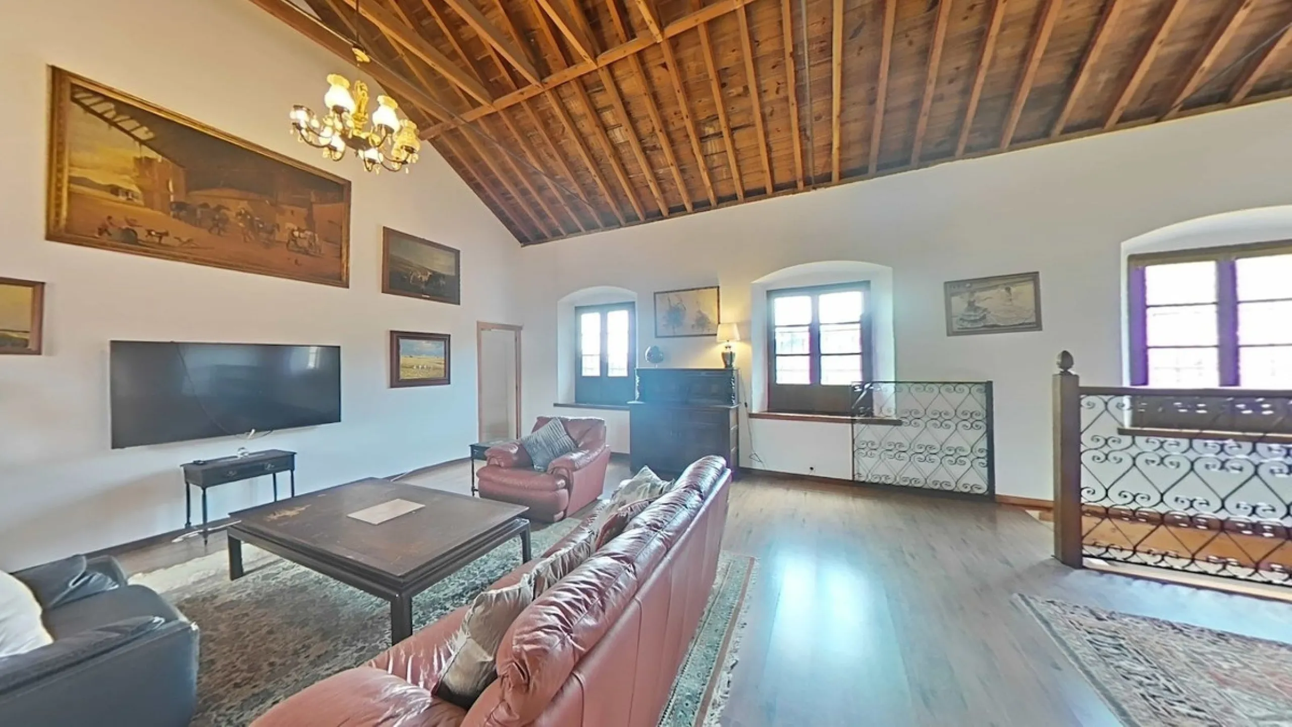 This historic property is a large renovated old Mill, previously a working flour mill for the Larios family until approximately 60 years ago named Molino San Jose. The villa has three bedrooms, three bathrooms, two lounges and two car parking spaces. Ther
