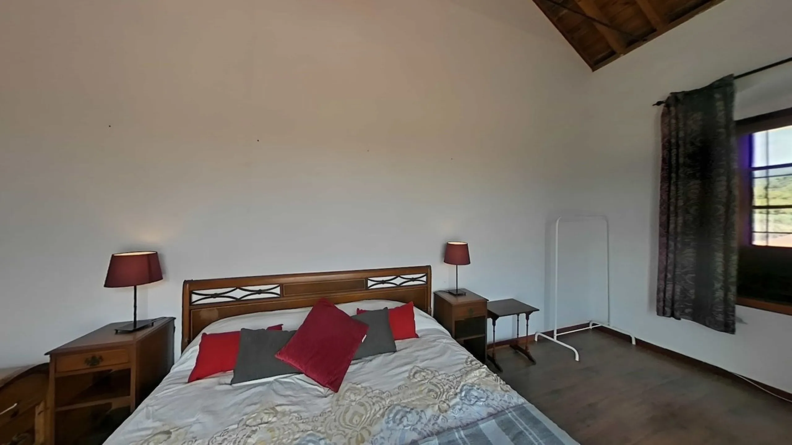 This historic property is a large renovated old Mill, previously a working flour mill for the Larios family until approximately 60 years ago named Molino San Jose. The villa has three bedrooms, three bathrooms, two lounges and two car parking spaces. Ther