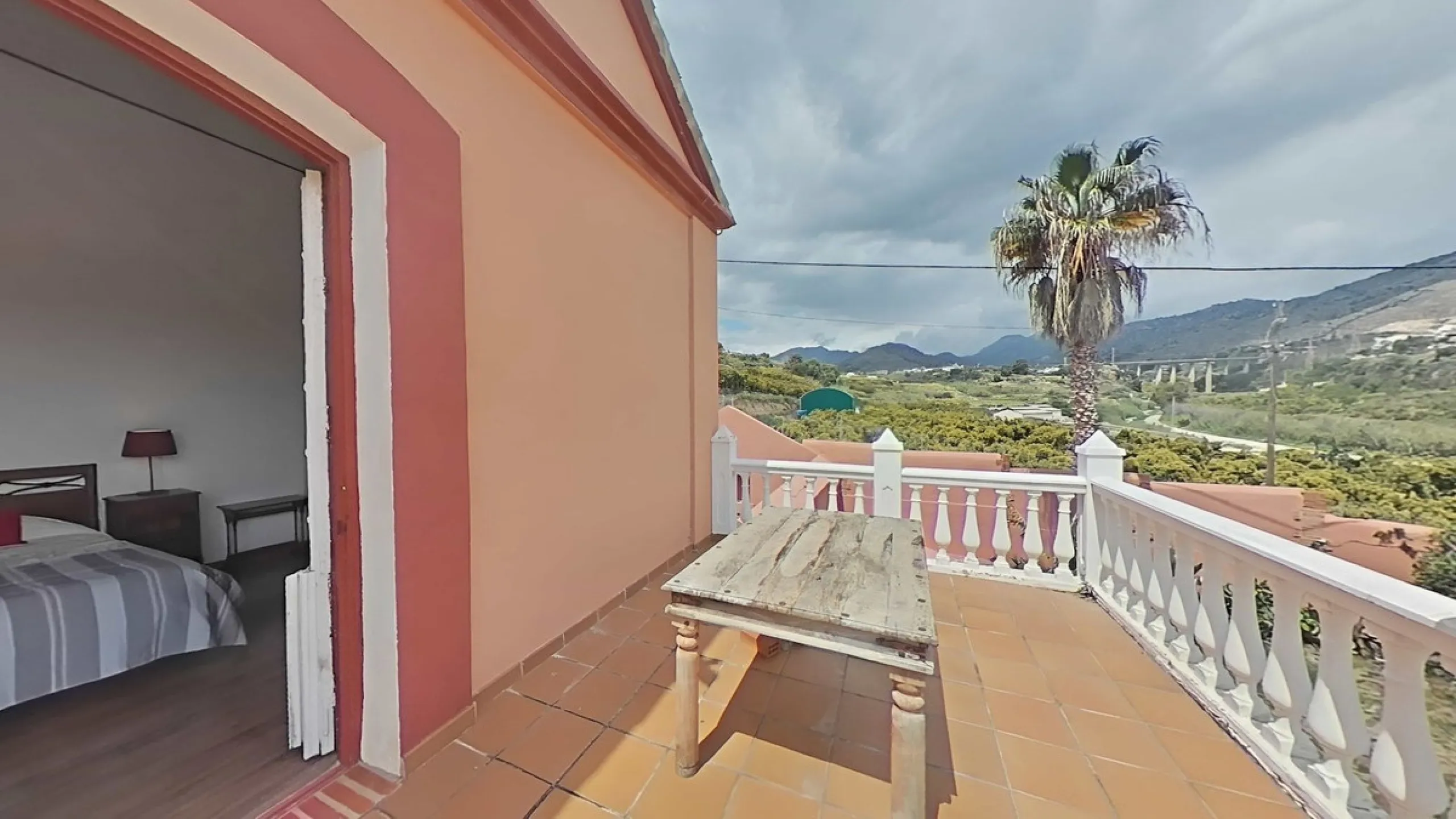 This historic property is a large renovated old Mill, previously a working flour mill for the Larios family until approximately 60 years ago named Molino San Jose. The villa has three bedrooms, three bathrooms, two lounges and two car parking spaces. Ther