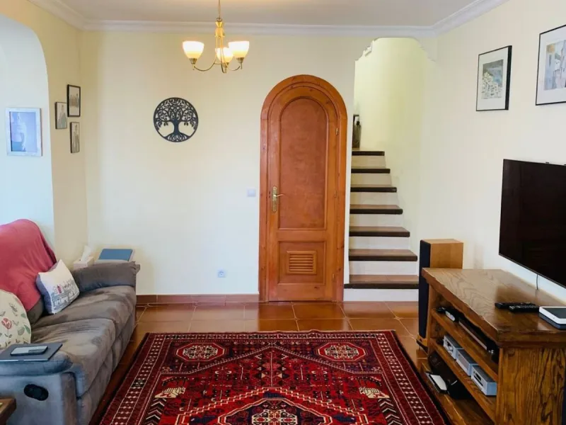 Beautiful Townhouse for Sale in Nerja with Stunning Panoramic Views over town. Located in a popular and peaceful urbanisation, this beautifully presented townhouse offers the perfect combination of privacy, comfort, and convenience. Spread across three le