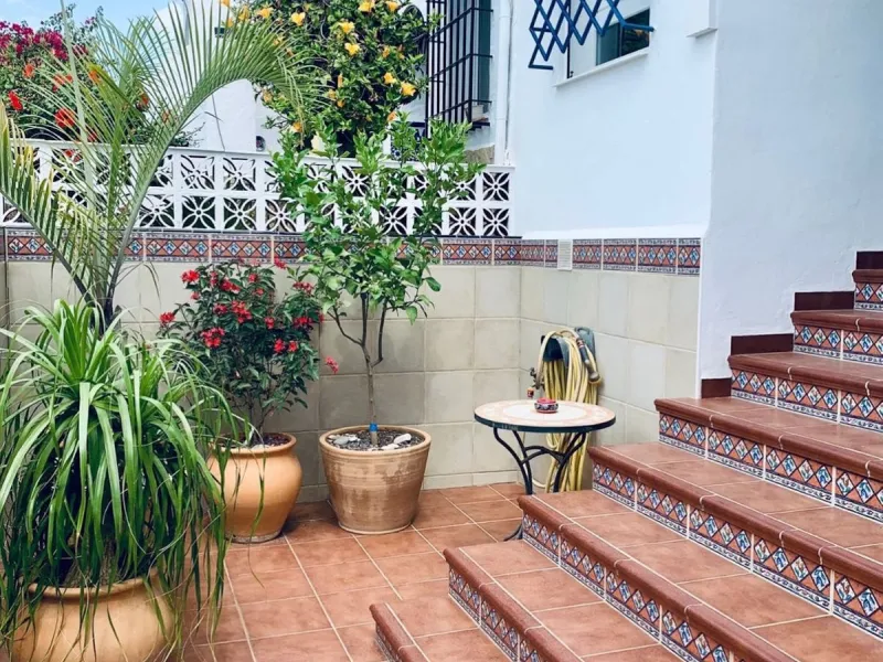 Beautiful Townhouse for Sale in Nerja with Stunning Panoramic Views over town. Located in a popular and peaceful urbanisation, this beautifully presented townhouse offers the perfect combination of privacy, comfort, and convenience. Spread across three le