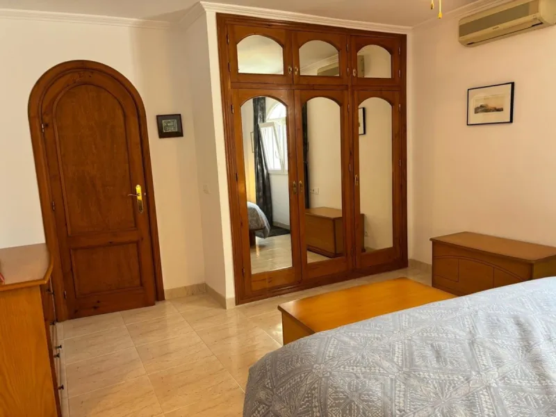 Beautiful Townhouse for Sale in Nerja with Stunning Panoramic Views over town. Located in a popular and peaceful urbanisation, this beautifully presented townhouse offers the perfect combination of privacy, comfort, and convenience. Spread across three le