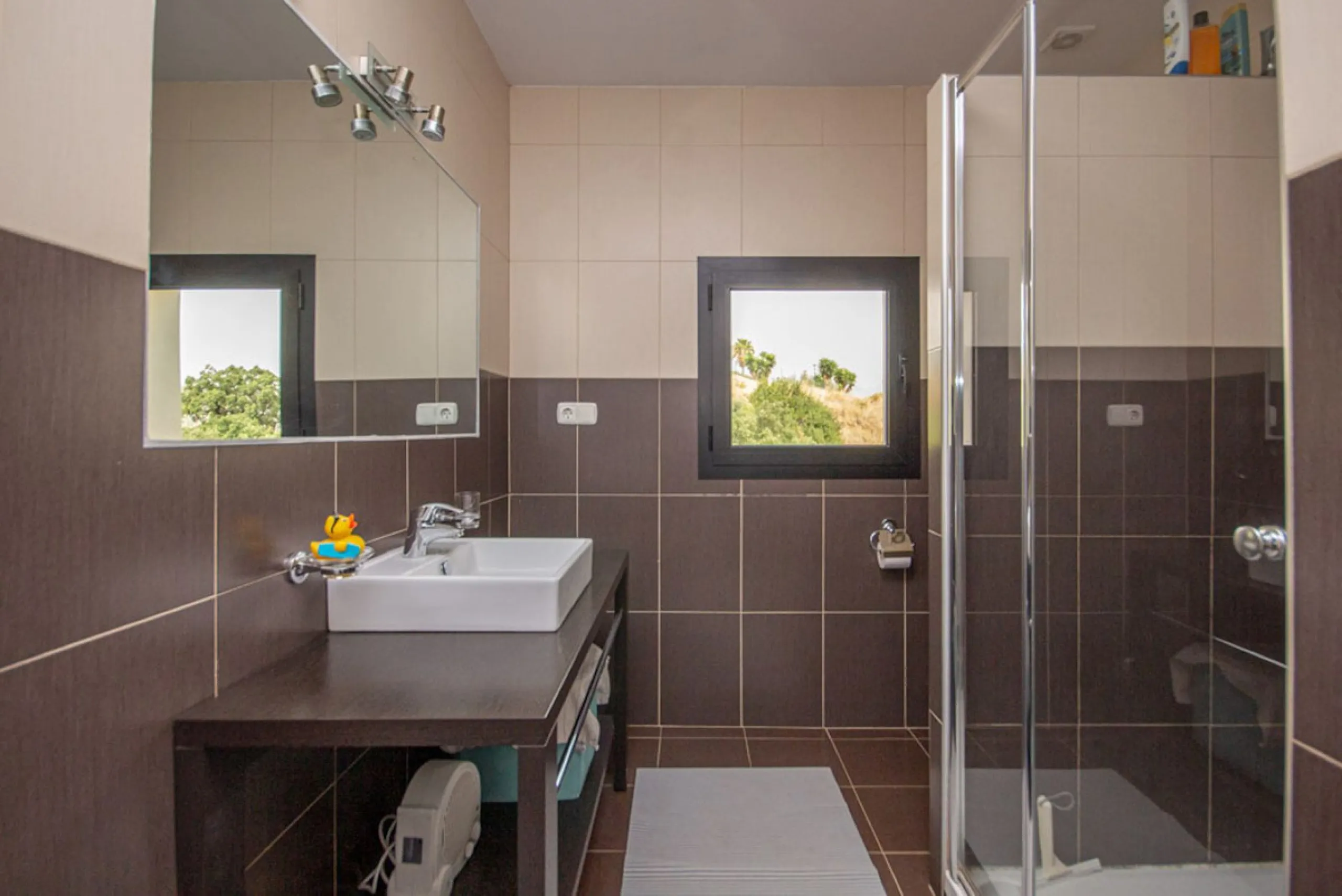 Spacious Family Villa with Panoramic Views in La Mairena
