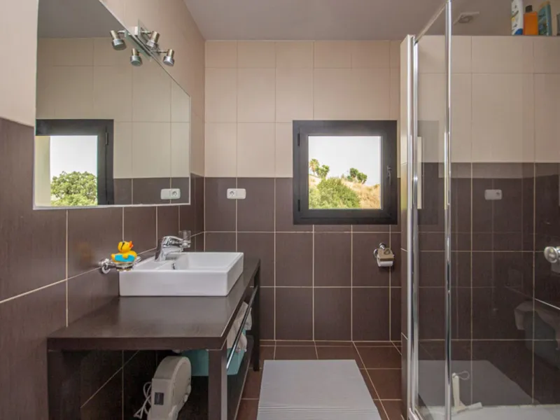 Spacious Family Villa with Panoramic Views in La Mairena