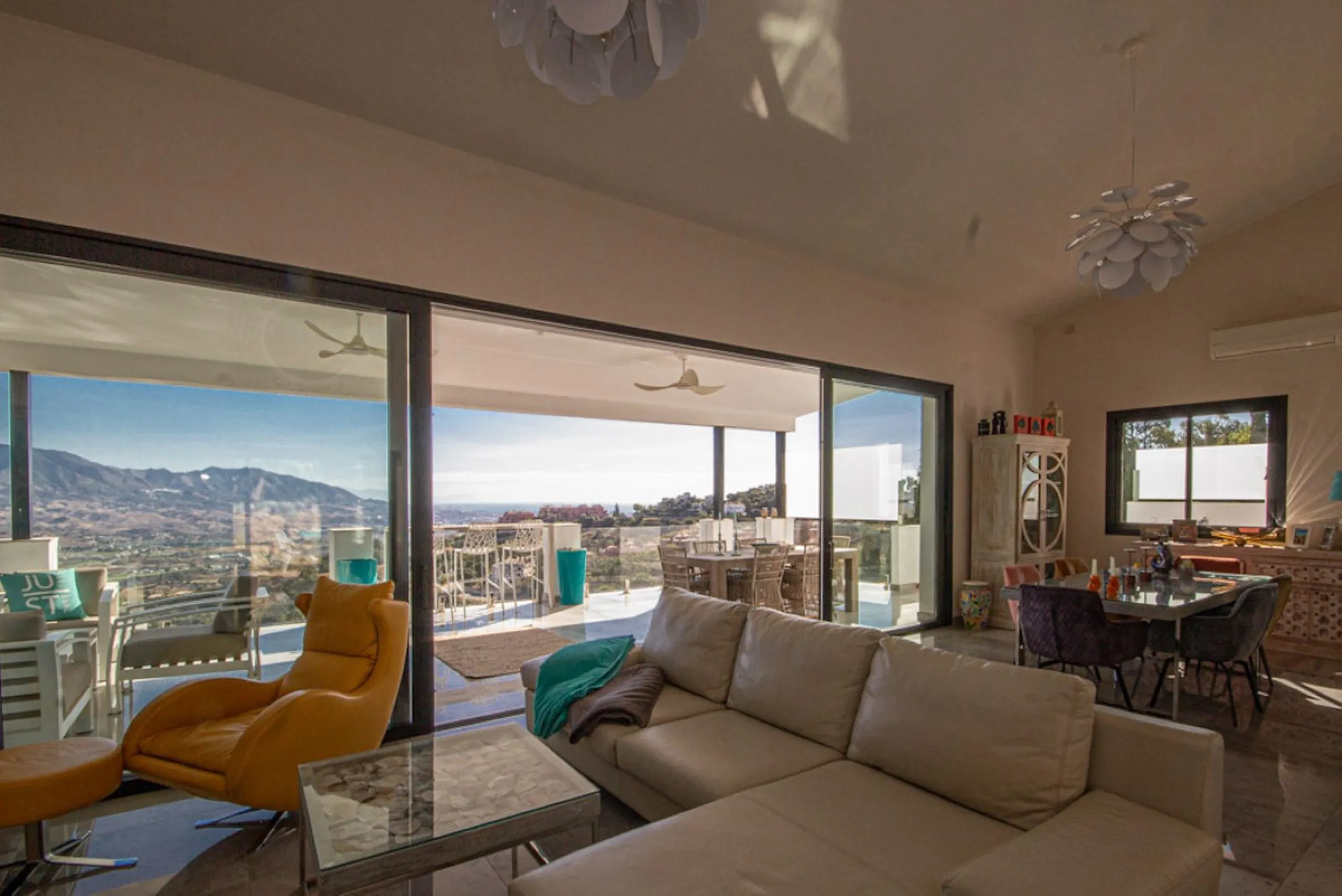 Spacious Family Villa with Panoramic Views in La Mairena