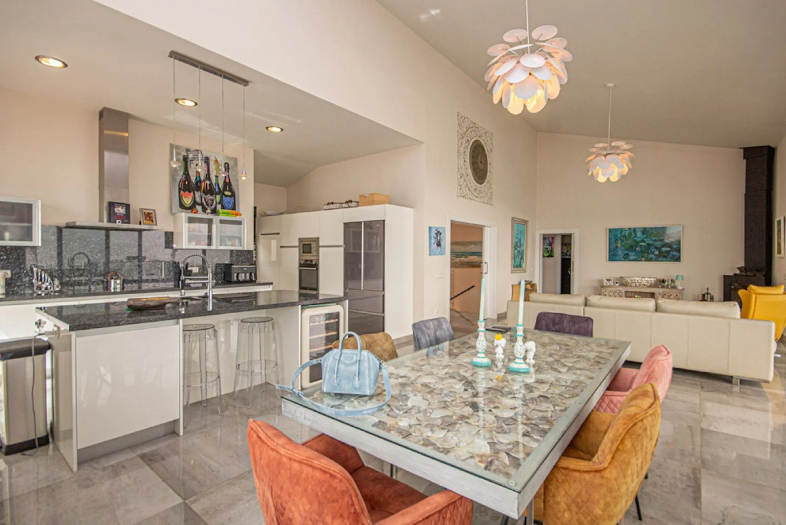 Spacious Family Villa with Panoramic Views in La Mairena