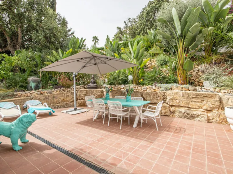 Spacious Family Villa with Panoramic Views in La Mairena