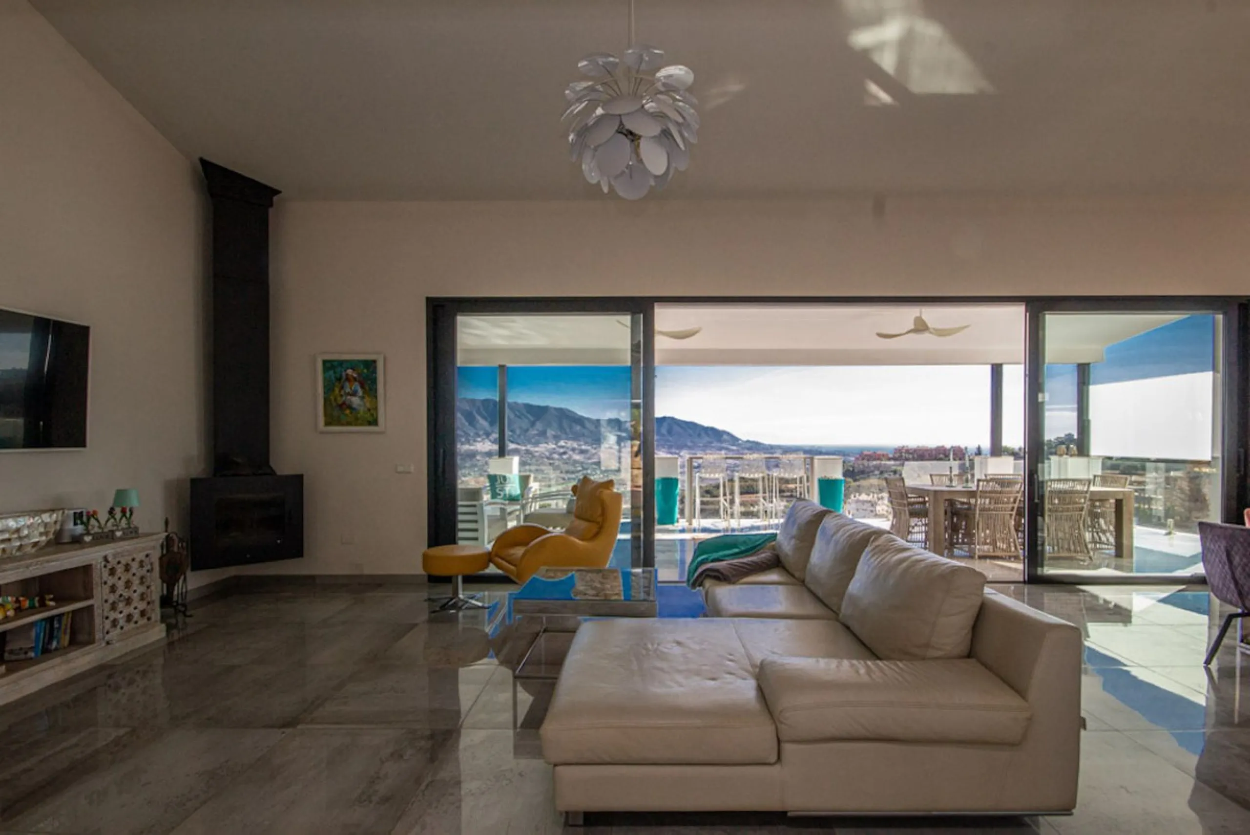 Spacious Family Villa with Panoramic Views in La Mairena