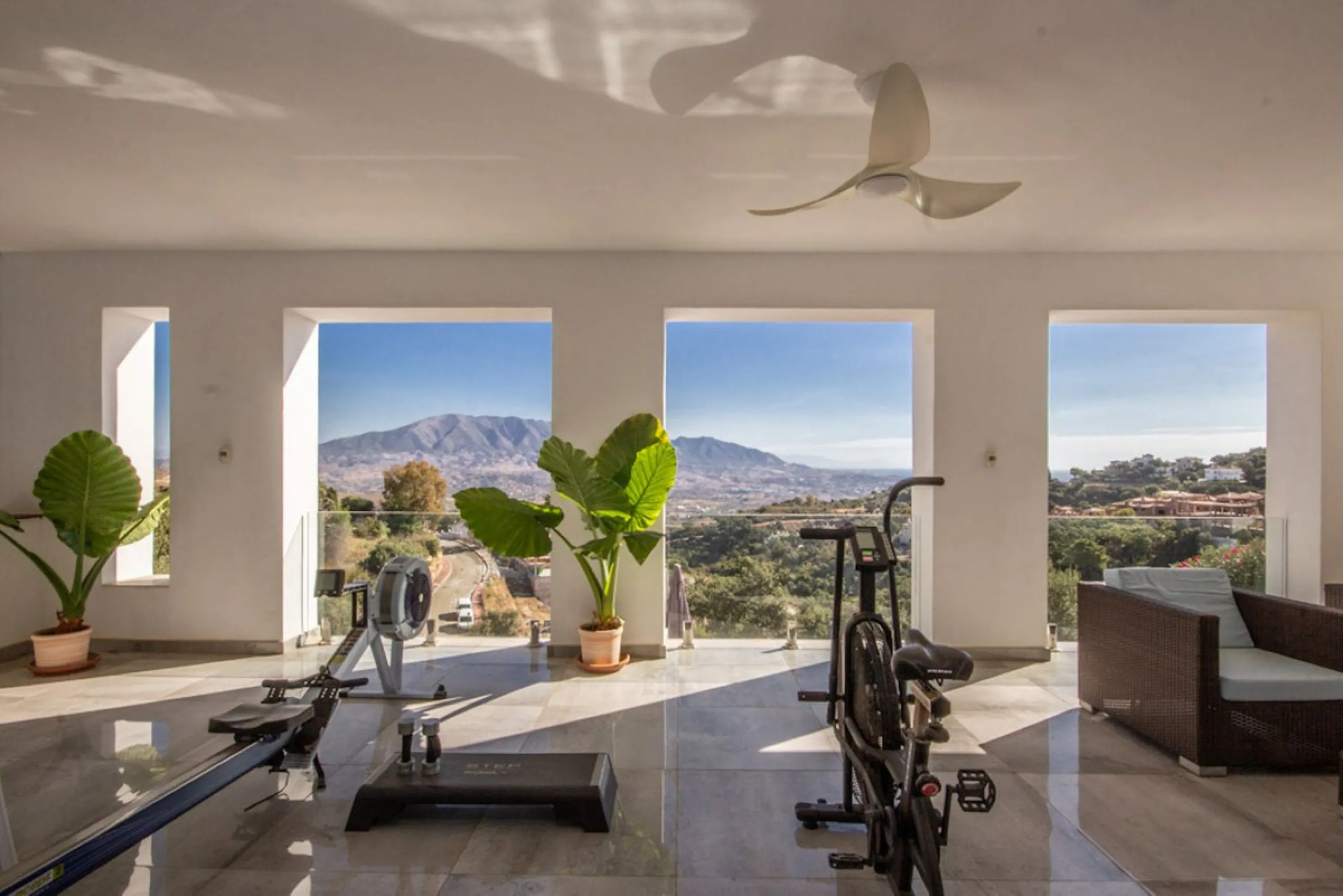 Spacious Family Villa with Panoramic Views in La Mairena