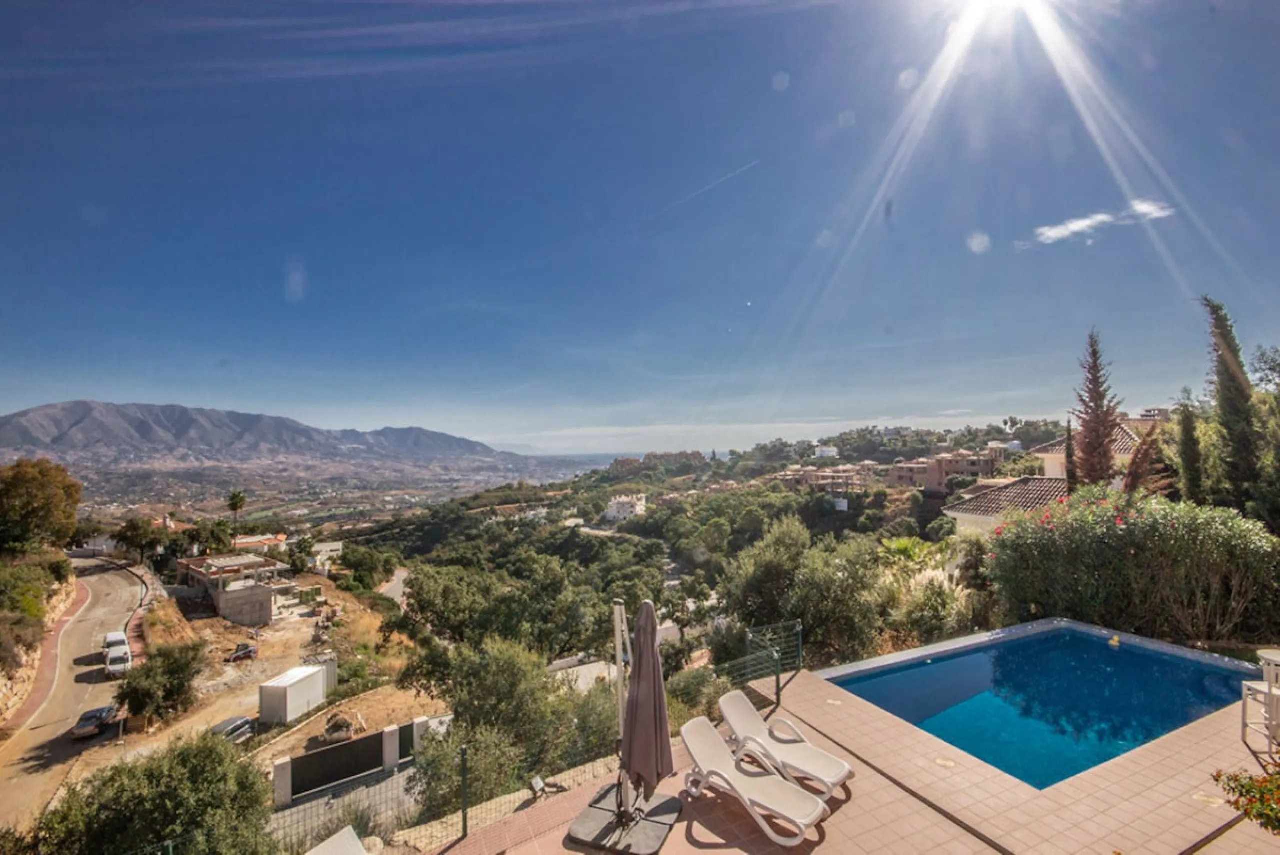 Spacious Family Villa with Panoramic Views in La Mairena