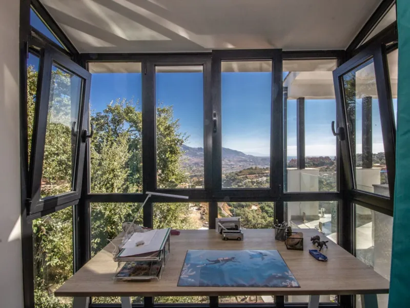 Spacious Family Villa with Panoramic Views in La Mairena