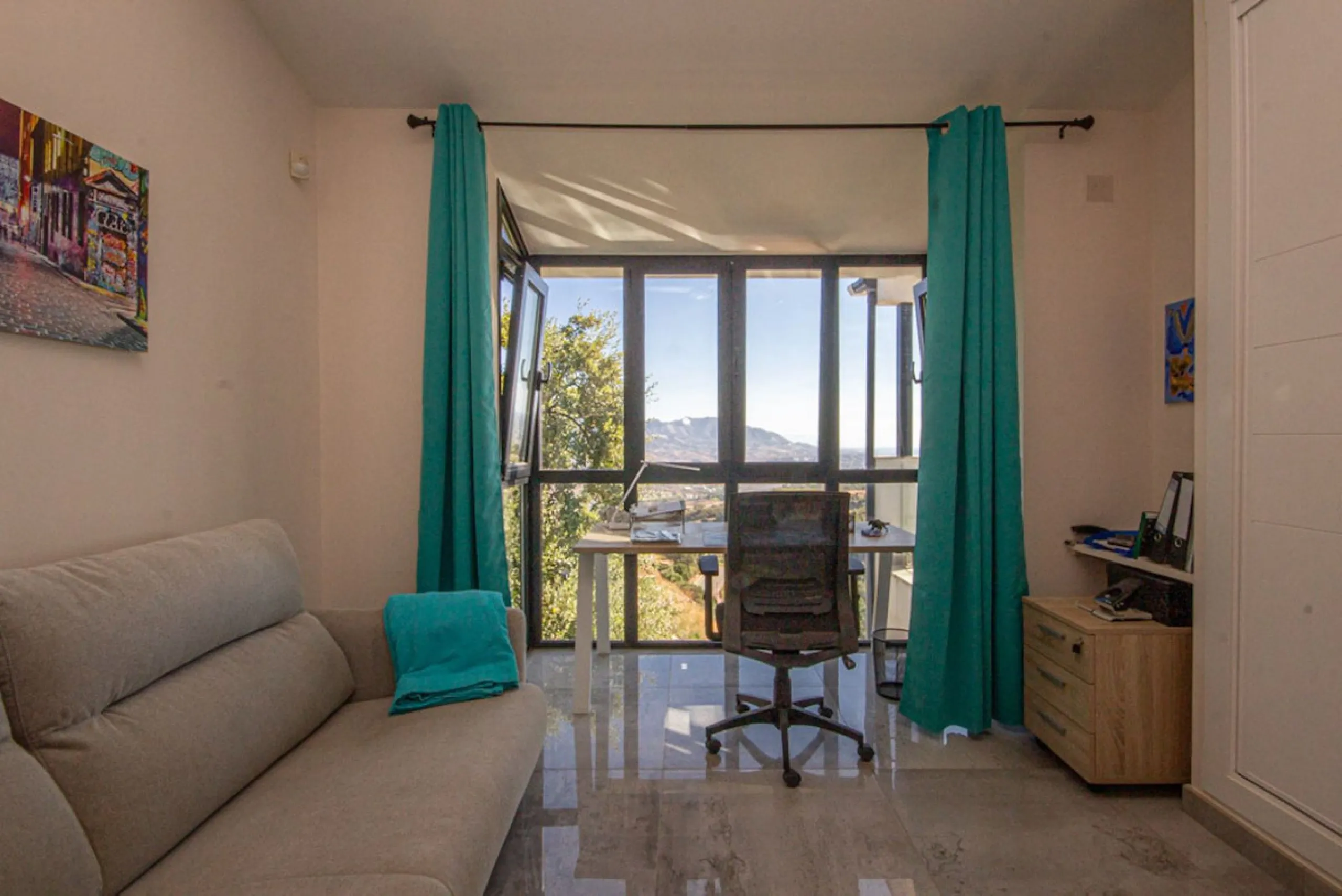 Spacious Family Villa with Panoramic Views in La Mairena