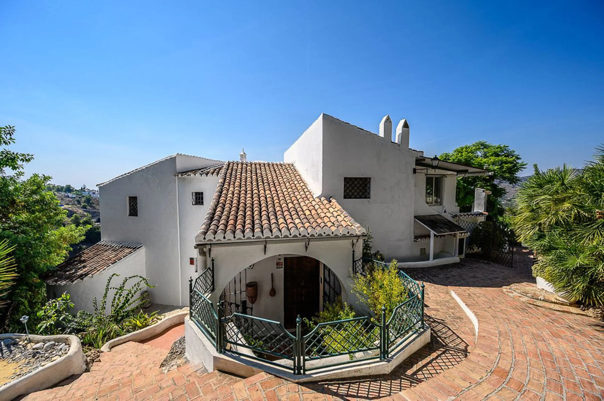 Exceptional Cortijo for Sale in Frigiliana – A Timeless Andalusian Retreat