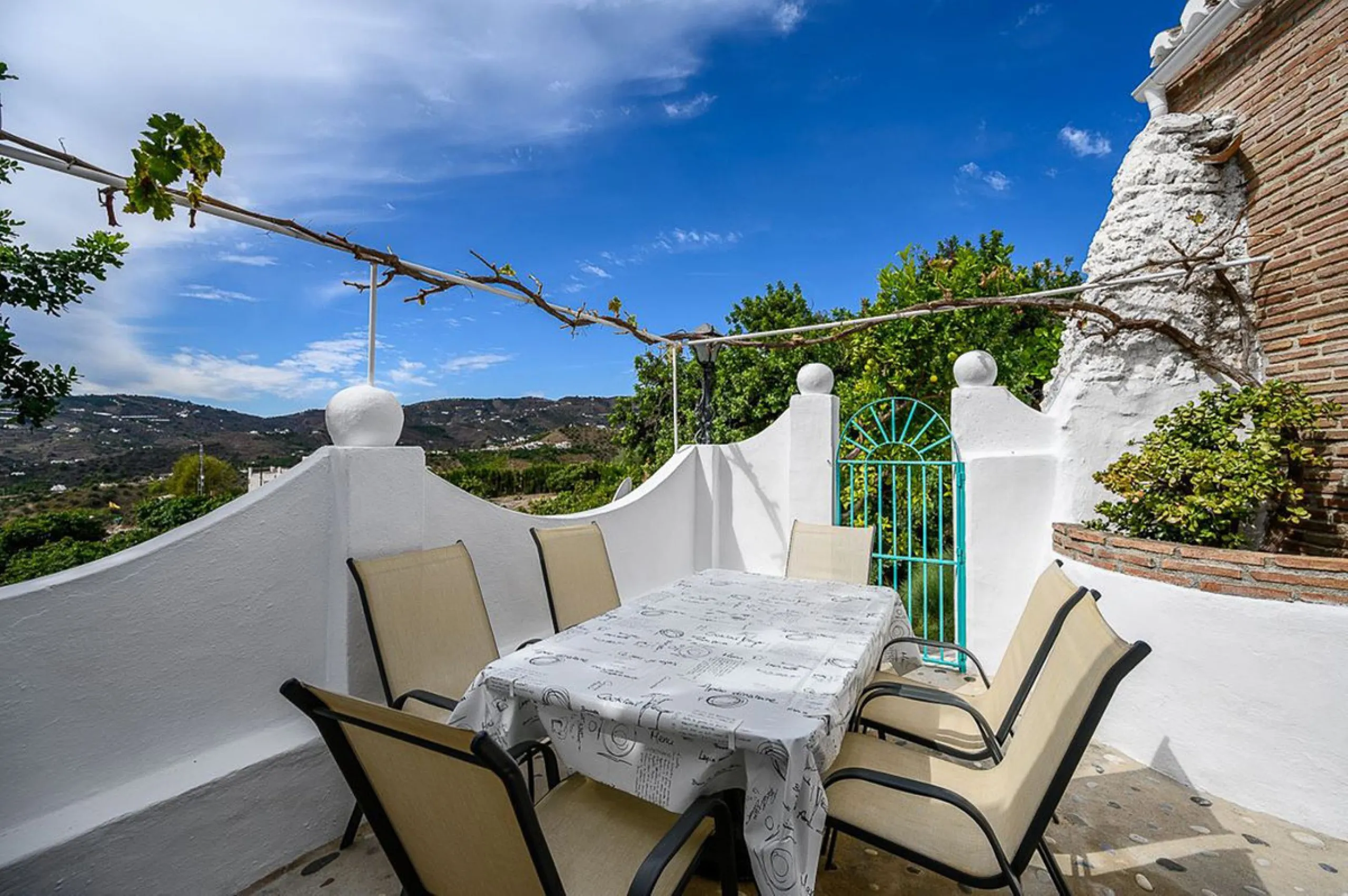 Exceptional Cortijo for Sale in Frigiliana – A Timeless Andalusian Retreat