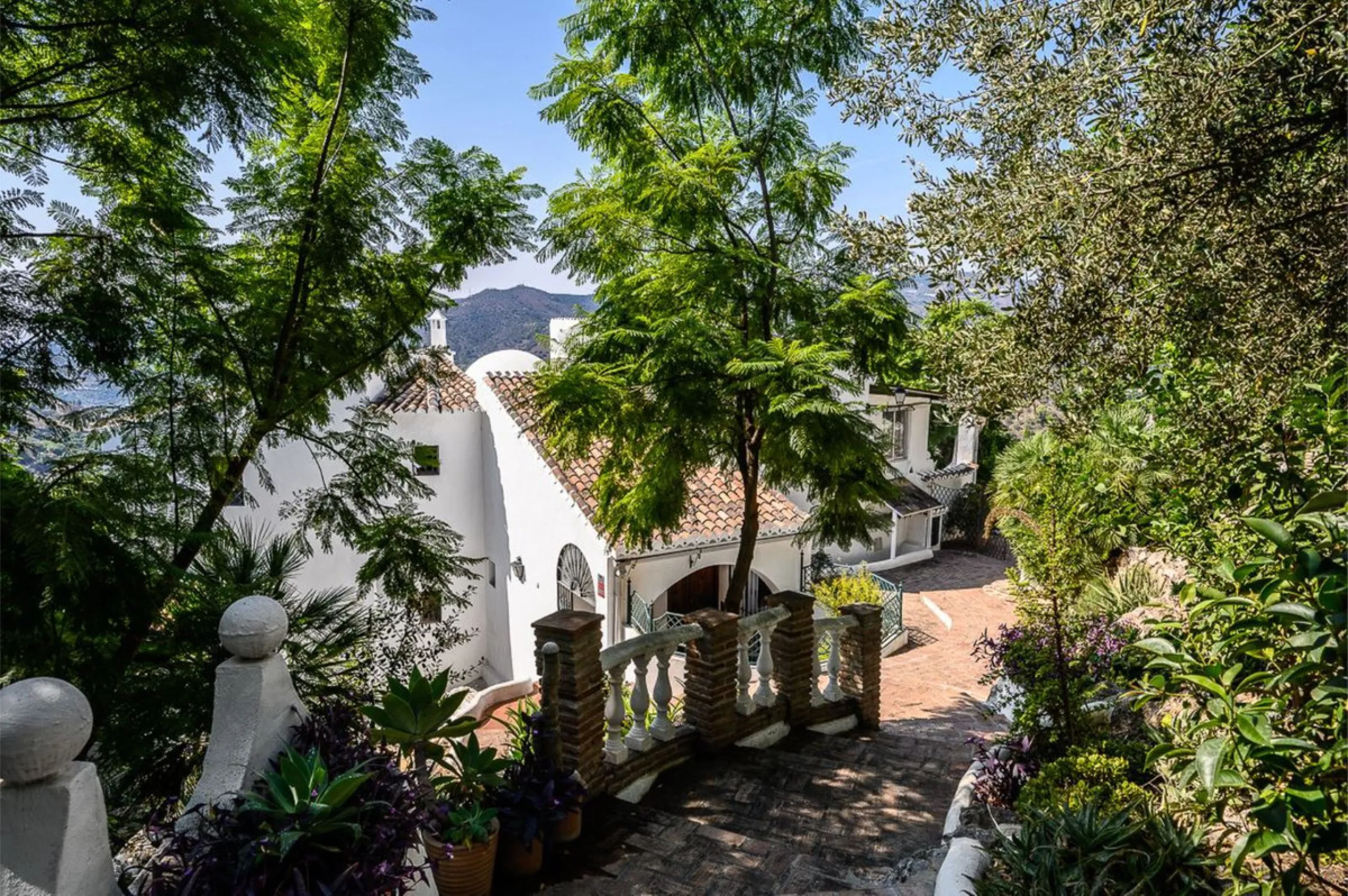 Exceptional Cortijo for Sale in Frigiliana – A Timeless Andalusian Retreat