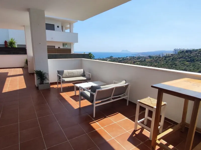 Apartment - Ground Floor Apartment в продаже в Manilva, Málaga. В доме 3 спален и 2 ванных комнат. Площадь дома 150 м²
