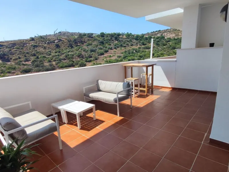 Apartment - Ground Floor Apartment в продаже в Manilva, Málaga. В доме 3 спален и 2 ванных комнат. Площадь дома 150 м²