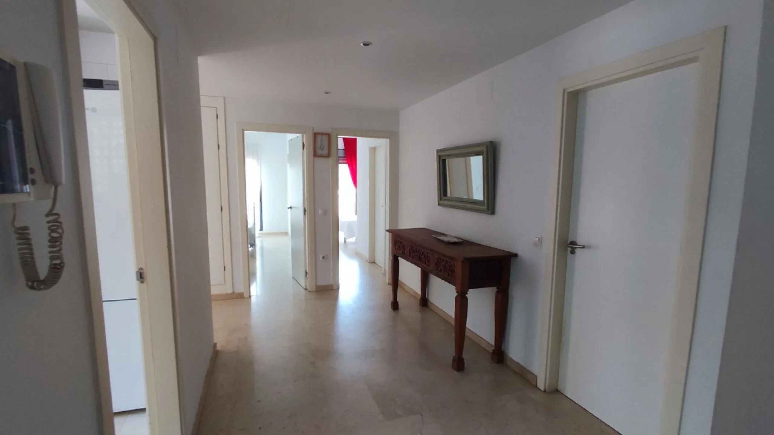 Apartment - Ground Floor Apartment в продаже в Manilva, Málaga. В доме 3 спален и 2 ванных комнат. Площадь дома 150 м²