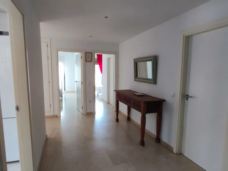 Apartment - Ground Floor Apartment в продаже в Manilva, Málaga. В доме 3 спален и 2 ванных комнат. Площадь дома 150 м²