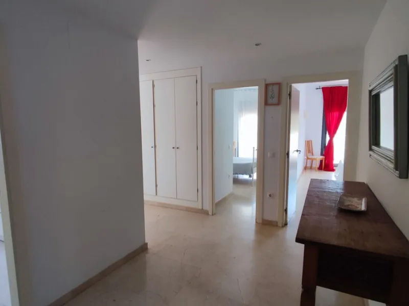 Apartment - Ground Floor Apartment в продаже в Manilva, Málaga. В доме 3 спален и 2 ванных комнат. Площадь дома 150 м²