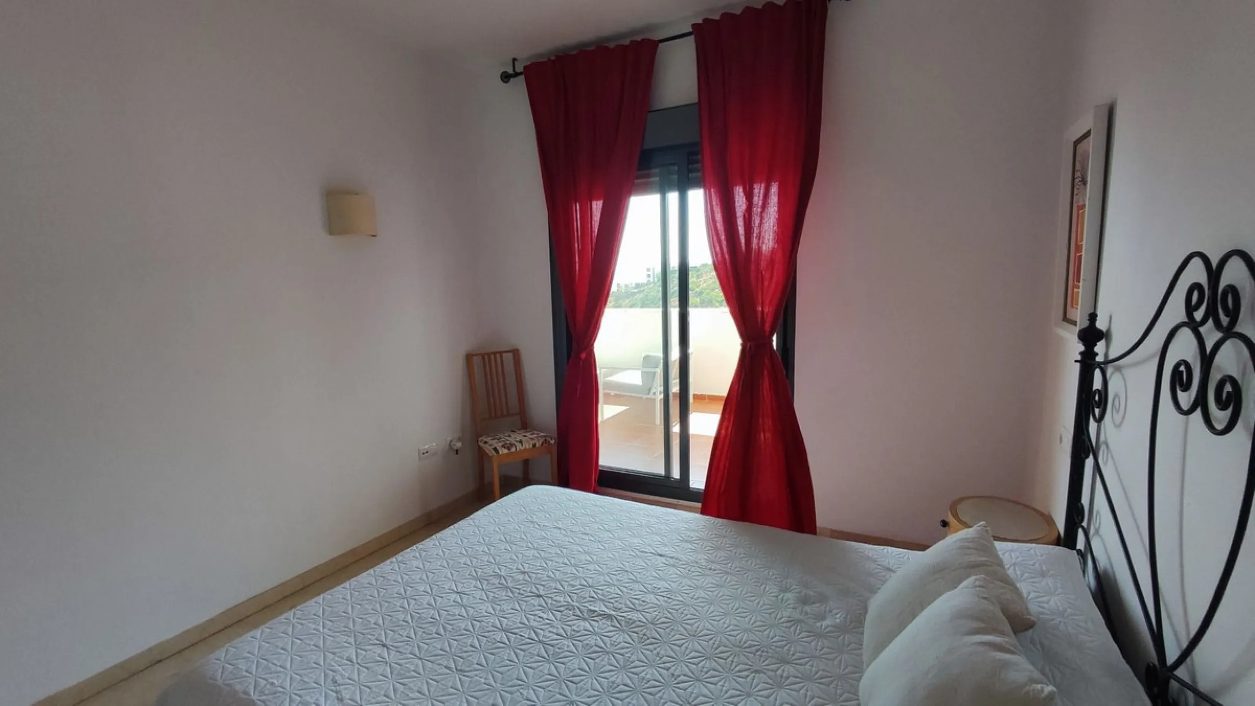 Apartment - Ground Floor Apartment в продаже в Manilva, Málaga. В доме 3 спален и 2 ванных комнат. Площадь дома 150 м²