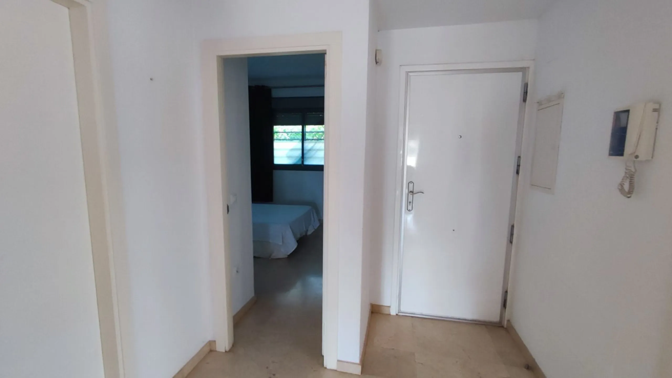 Apartment - Ground Floor Apartment в продаже в Manilva, Málaga. В доме 3 спален и 2 ванных комнат. Площадь дома 150 м²