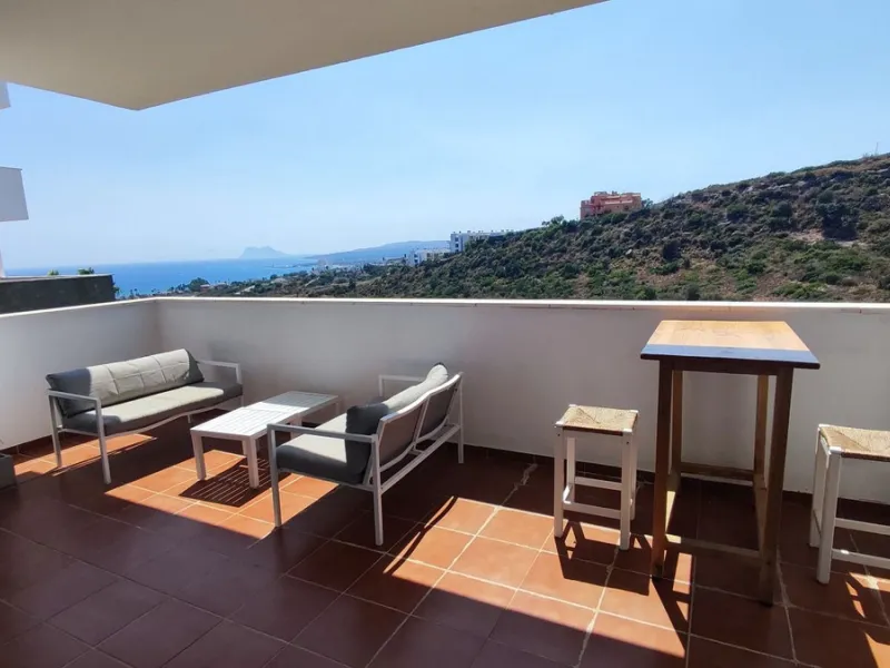 Apartment - Ground Floor Apartment в продаже в Manilva, Málaga. В доме 3 спален и 2 ванных комнат. Площадь дома 150 м²