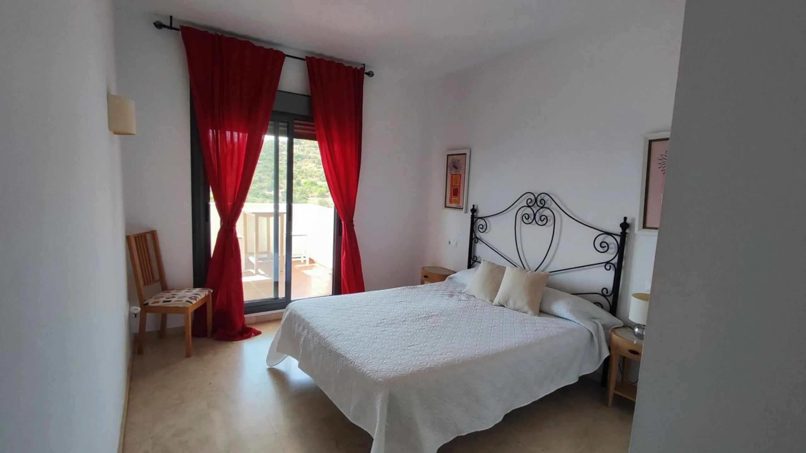 Apartment - Ground Floor Apartment в продаже в Manilva, Málaga. В доме 3 спален и 2 ванных комнат. Площадь дома 150 м²