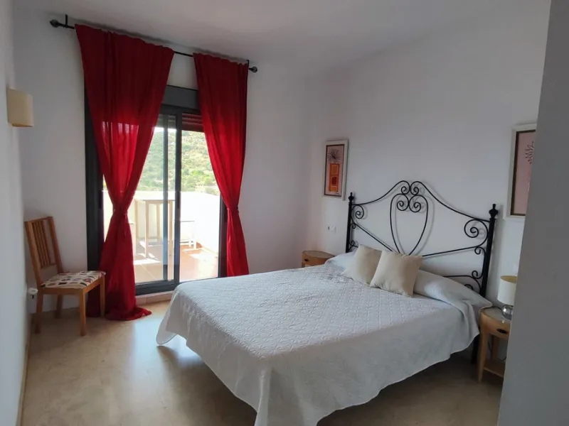 Apartment - Ground Floor Apartment в продаже в Manilva, Málaga. В доме 3 спален и 2 ванных комнат. Площадь дома 150 м²