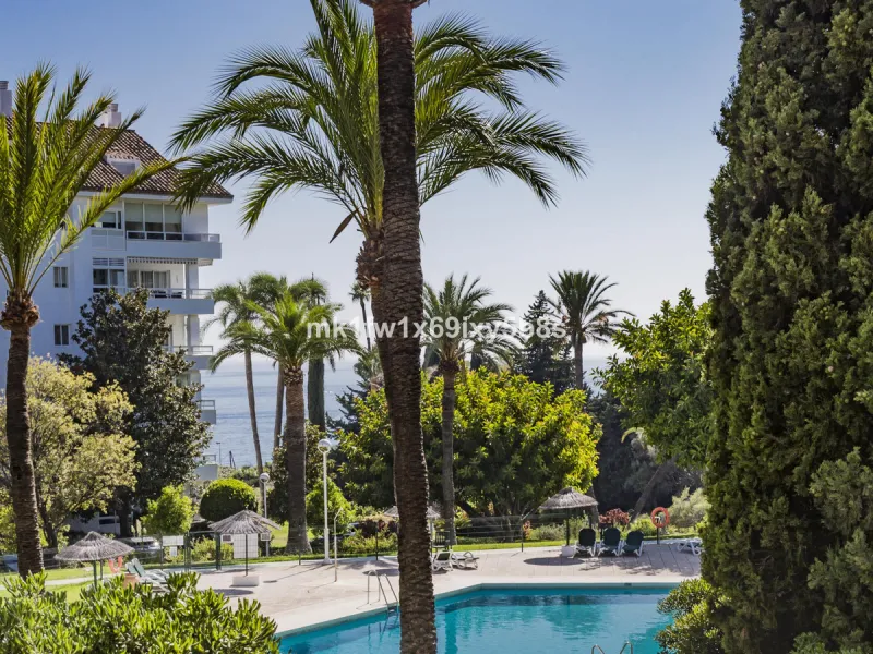This beautifully renovated two-bedroom apartment is situated in the iconic Torre de Río Real, one of Marbella's most renowned buildings. Located in the exclusive Río Real residential area in Eastern Marbella, it's just a 5-minute drive from Marbella's cit