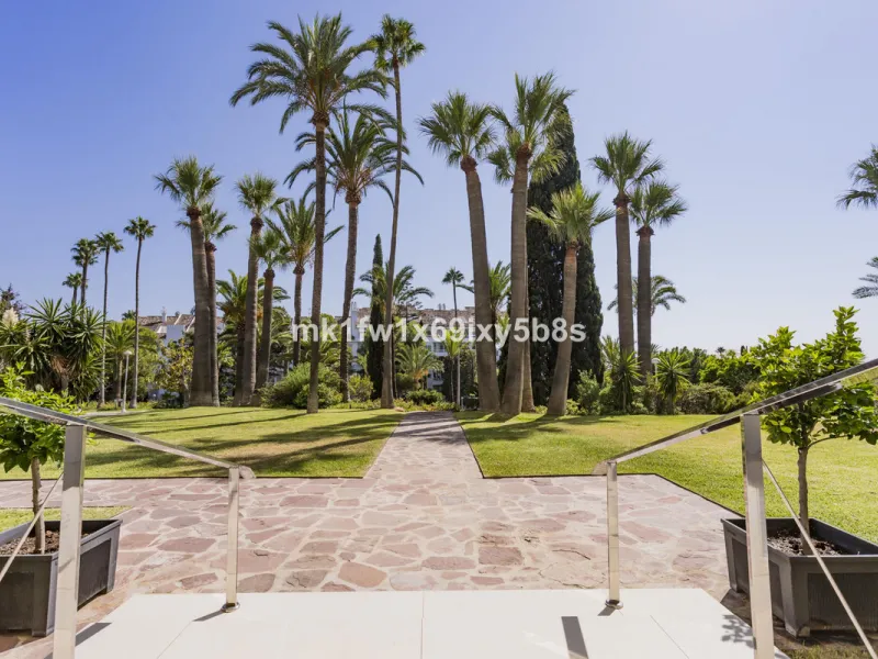 This beautifully renovated two-bedroom apartment is situated in the iconic Torre de Río Real, one of Marbella's most renowned buildings. Located in the exclusive Río Real residential area in Eastern Marbella, it's just a 5-minute drive from Marbella's cit