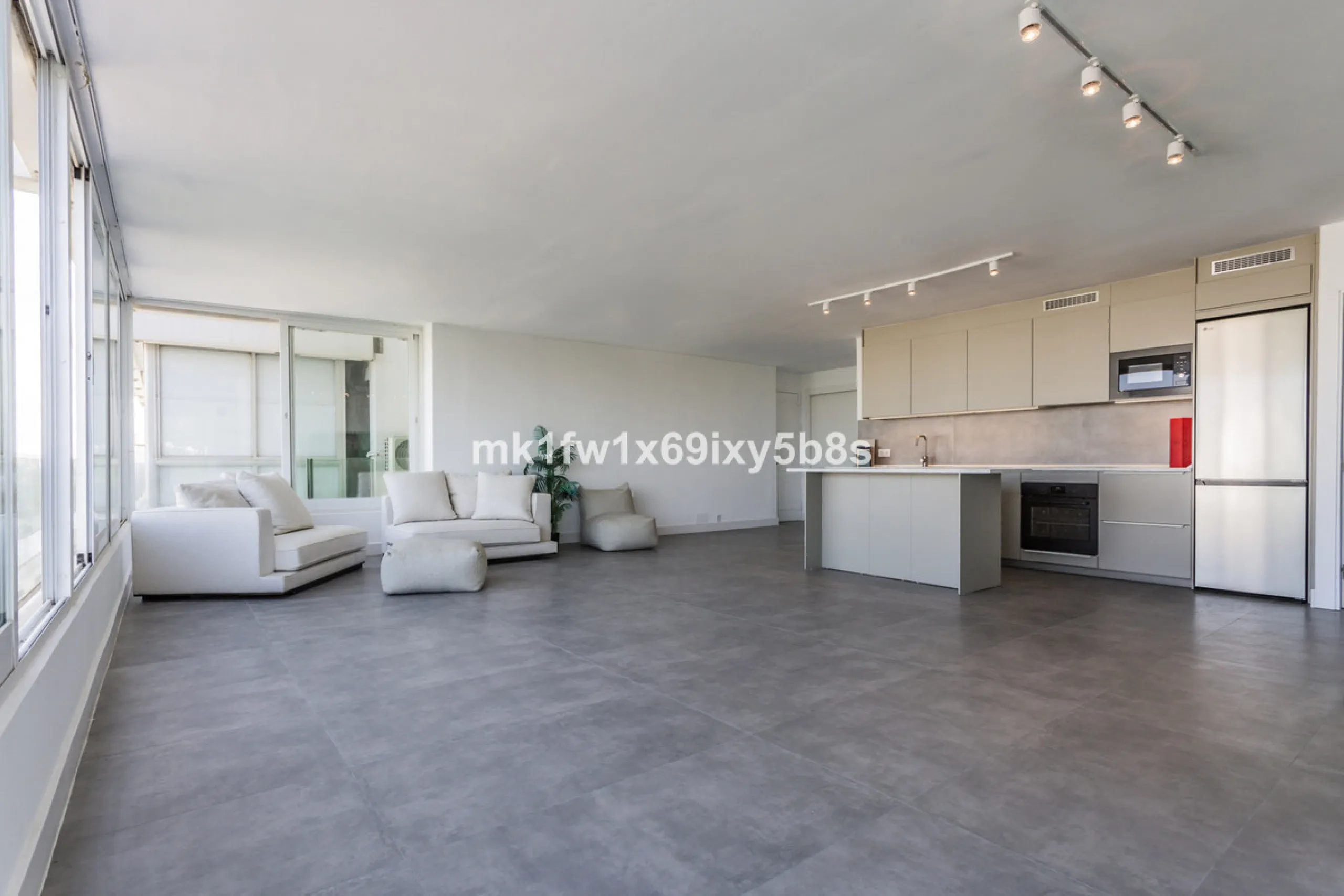 This beautifully renovated two-bedroom apartment is situated in the iconic Torre de Río Real, one of Marbella's most renowned buildings. Located in the exclusive Río Real residential area in Eastern Marbella, it's just a 5-minute drive from Marbella's cit