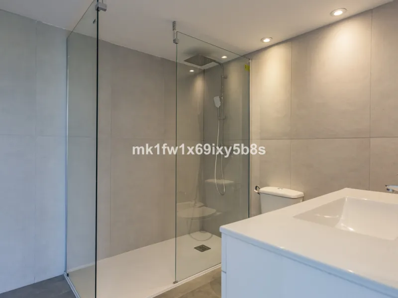 This beautifully renovated two-bedroom apartment is situated in the iconic Torre de Río Real, one of Marbella's most renowned buildings. Located in the exclusive Río Real residential area in Eastern Marbella, it's just a 5-minute drive from Marbella's cit