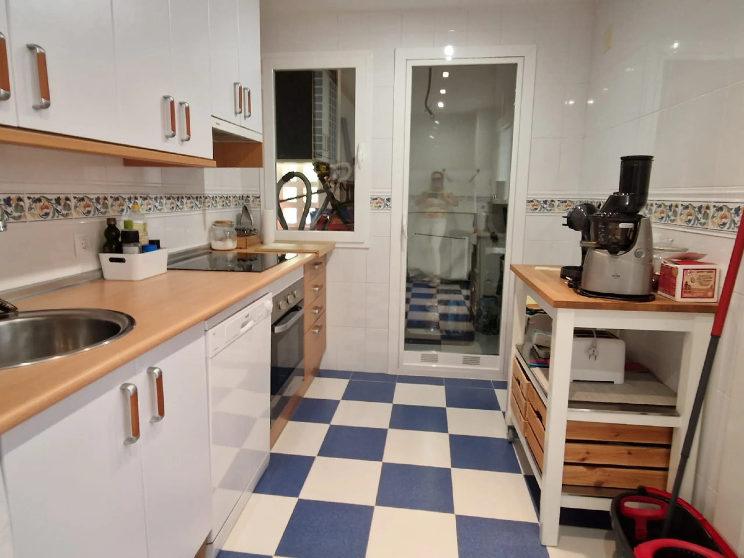 Apartment - Middle Floor Apartment в продаже в Mijas, Málaga. В доме 2 спален и 2 ванных комнат. Площадь дома 108 м²