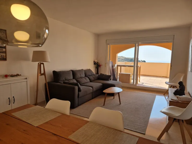 Apartment - Middle Floor Apartment в продаже в Mijas, Málaga. В доме 2 спален и 2 ванных комнат. Площадь дома 108 м²